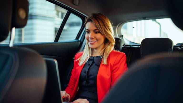 Como economizar internet durante uma viagem