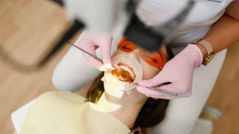 Descubra o que é um tratamento de canal dentário