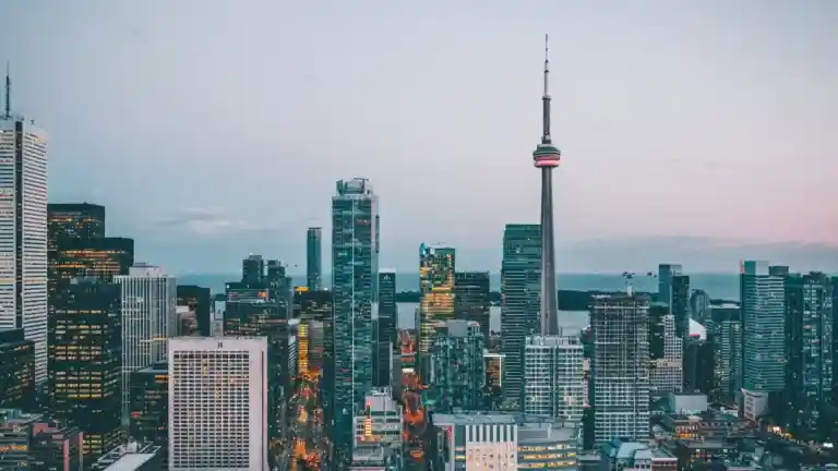 Quando é Baixa Temporada em Toronto