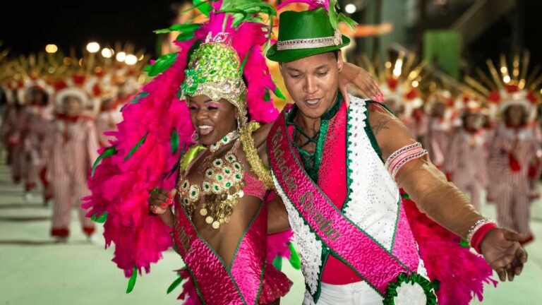 Como o Carnaval Carioca contribui com a Economia Criativa