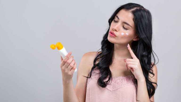 Protetor solar facial: saiba por que usar todos os dias