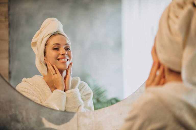 Skincare de milhões sem gastar milhões: como cuidar da pele com economia