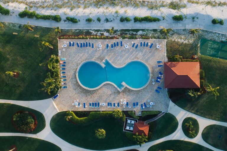 Vale a pena viajar sem sair do hotel quando a experiência já está toda lá dentro